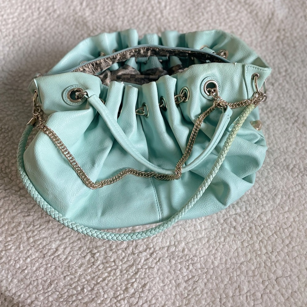 Gorgeous Tiffany blue bubble purse 👛